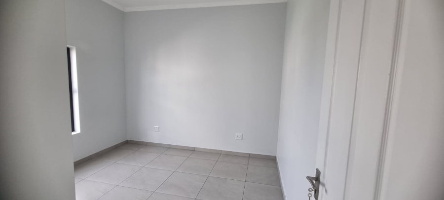 3 Bedroom Property for Sale in Laguna Hills Western Cape